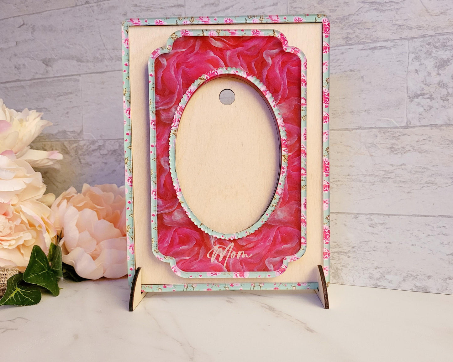 Mother's Day Picture frame sign, Gift for her Laser ready cut file, SVG Instant digital download, small business commercial use.