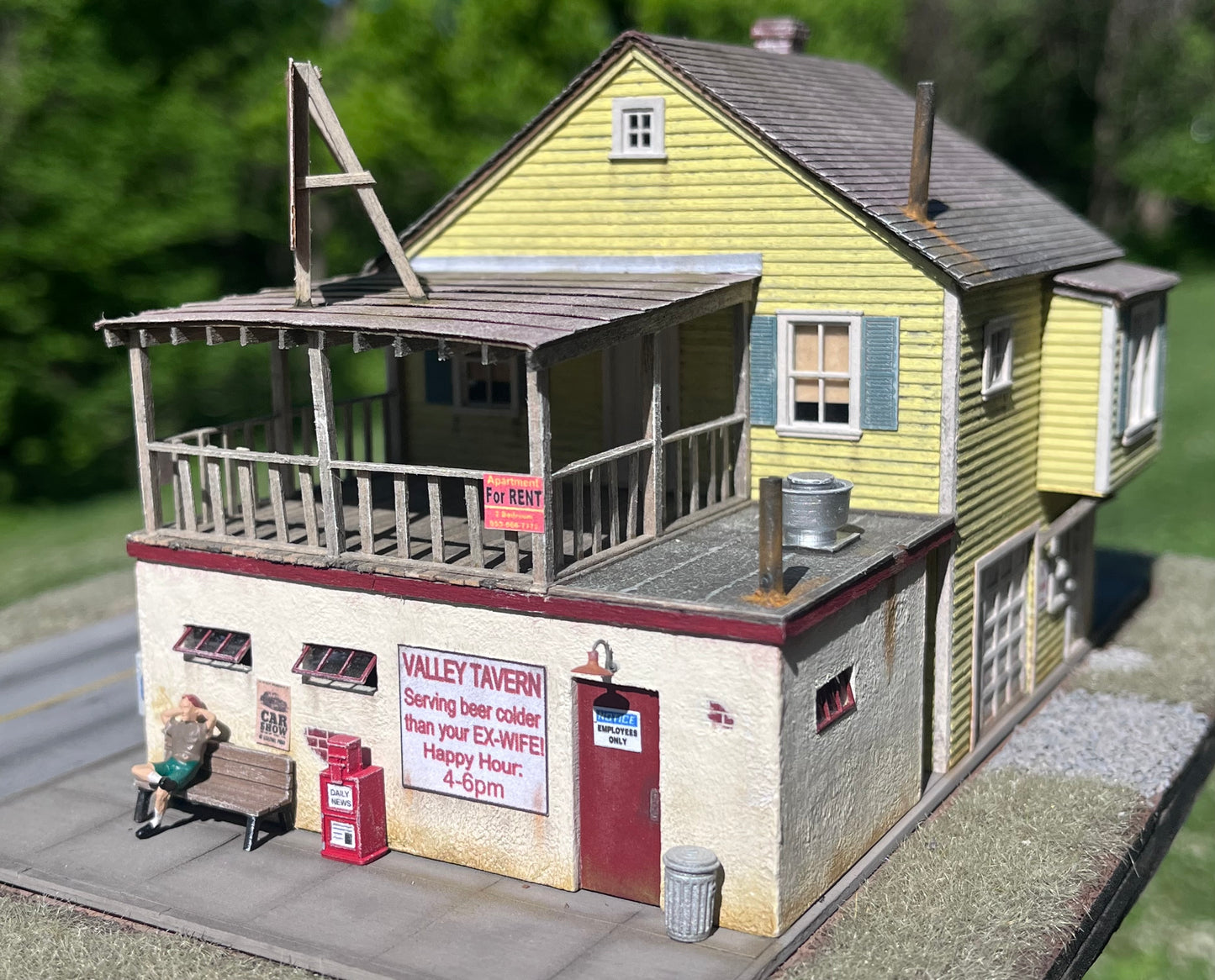 HO Scale Laser Cut Model Building Kit - Antique Junction & Valley Tavern